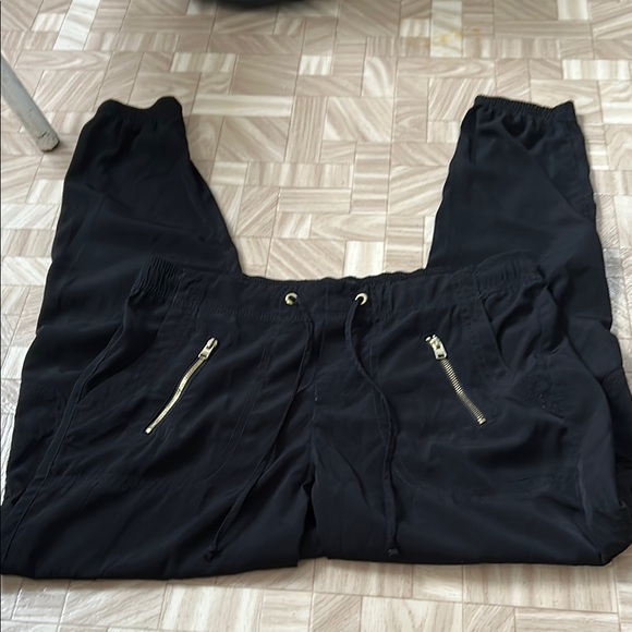 Women’s express Black Cargo Pants xs/s - Picture 3 of 5